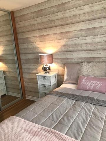 Double Room With En-Suite. Central For North West Rainhill Buitenkant foto